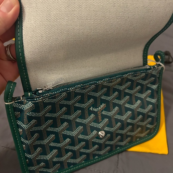 NEW- Goyard Plumet Crossbody in Green - Picture 6 of 11